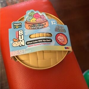 Holographic Mystery Bun Toy - Yellow